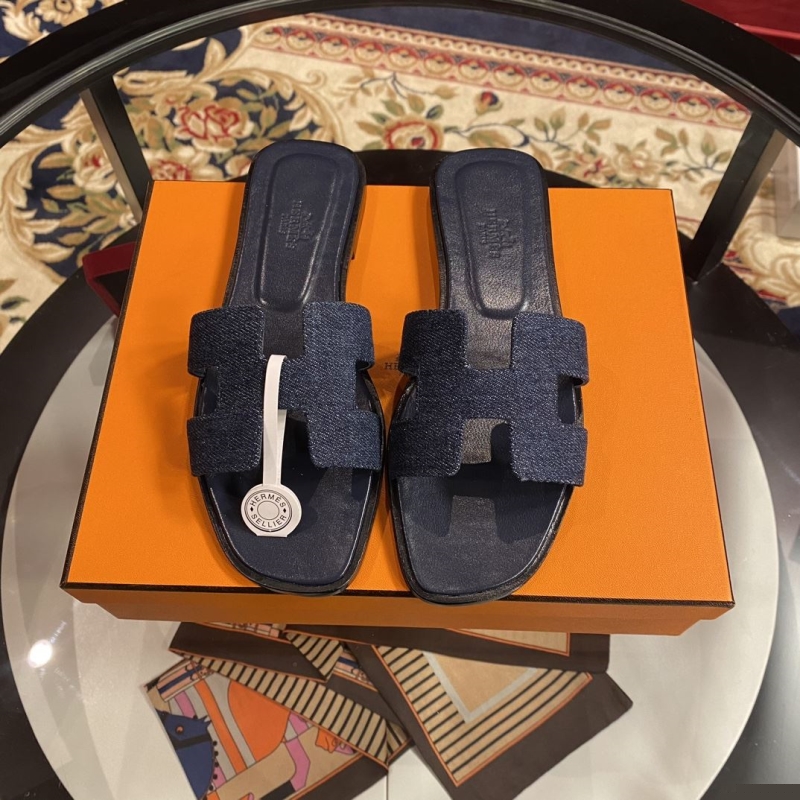 H**mes slippers